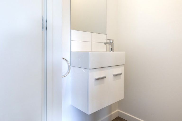 Photo of property in 22 Menin Gate Crescent, Broomfield, Christchurch, 8042