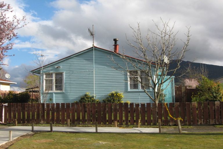 Photo of property in 19 Noni Street, Turangi, 3334