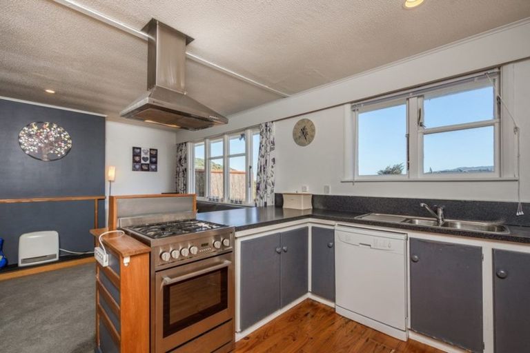 Photo of property in 52 Raukawa Street, Strathmore Park, Wellington, 6022