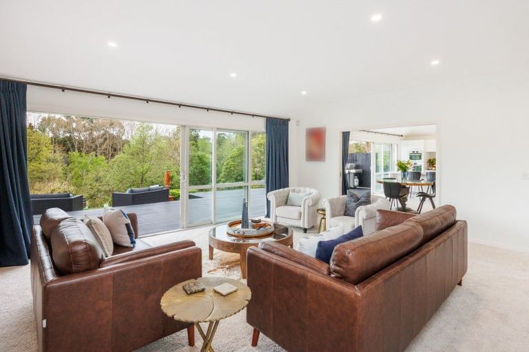 Photo of property in 28 Cashmere Drive, Fitzherbert, Palmerston North, 4410