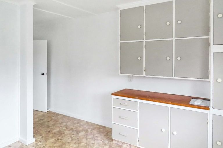 Photo of property in 3 Bryant Grove, Taita, Lower Hutt, 5011