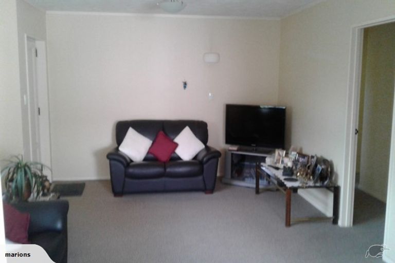 Photo of property in 9a Hetley Crescent, Taradale, Napier, 4112