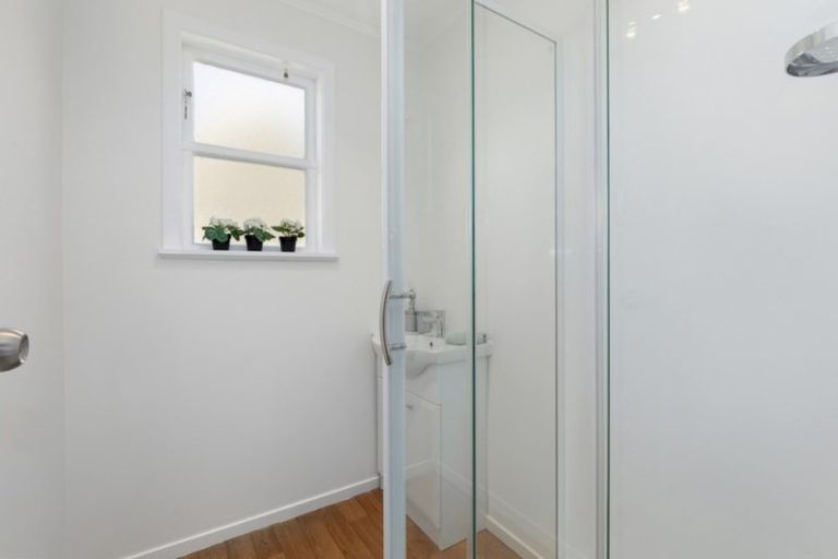 Photo of property in 68 Molesworth Street, Taita, Lower Hutt, 5011