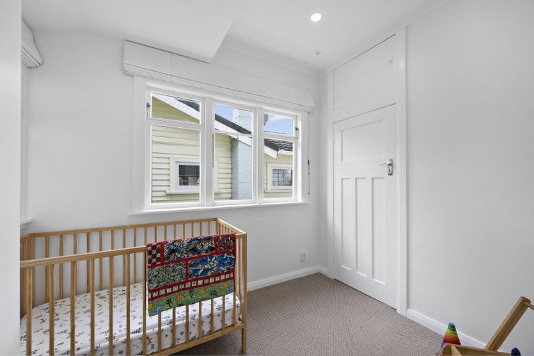 Photo of property in 6 Kowhai Street, Eastbourne, Lower Hutt, 5013