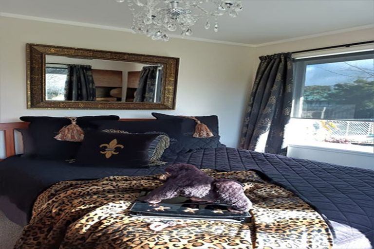 Photo of property in 57 Lyndhurst Street, Westport, 7825