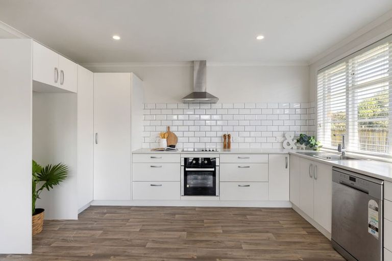 Photo of property in 83 Heath Street, St Andrews, Hamilton, 3200