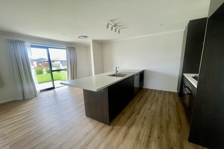 Photo of property in 10 Esher Lane, Richmond, 7020