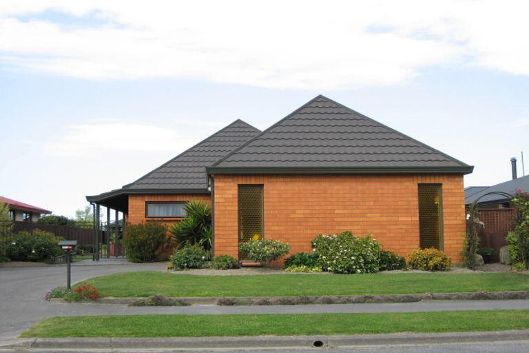 Photo of property in 12 Keldon Avenue, Rangiora, 7400