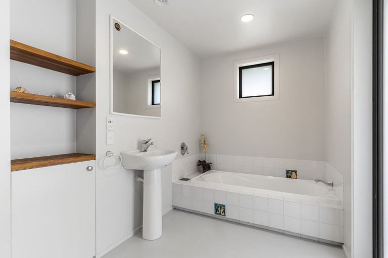 Photo of property in 102b Hinemoa Street, Whangamata, 3620