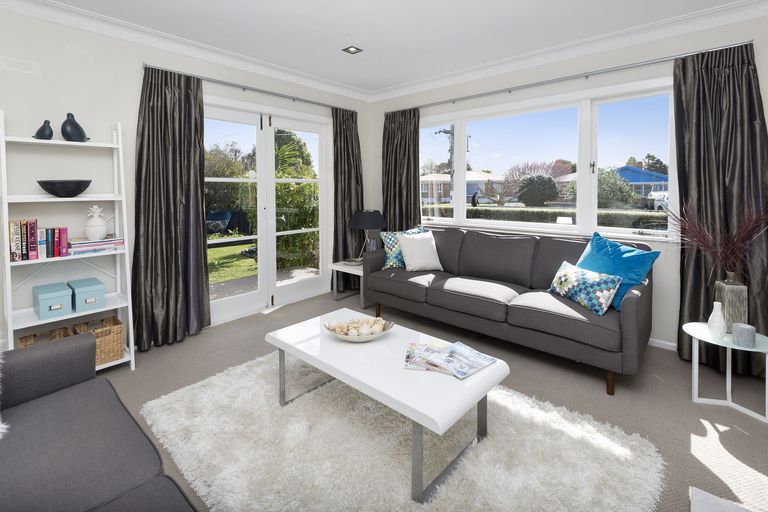 Photo of property in 22 Edmund Hillary Avenue, Papakura, 2110