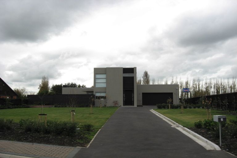 Photo of property in 3 Taunton Green, Papanui, Christchurch, 8052