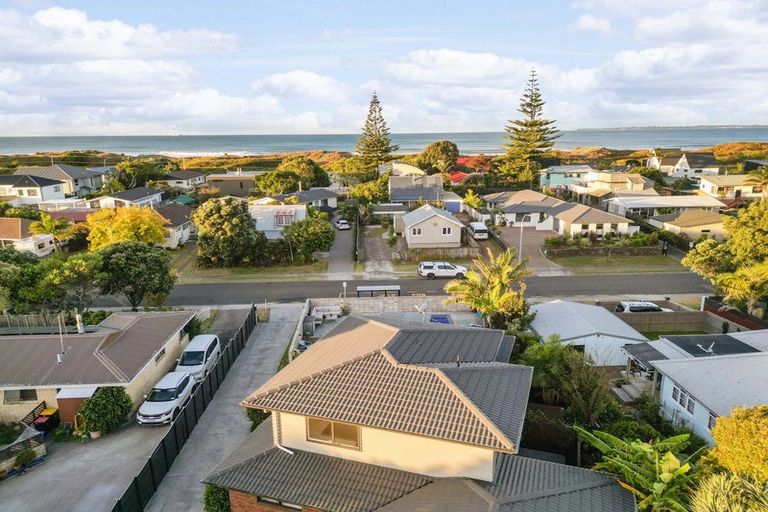 Photo of property in 112 Dickson Road, Papamoa Beach, Papamoa, 3118