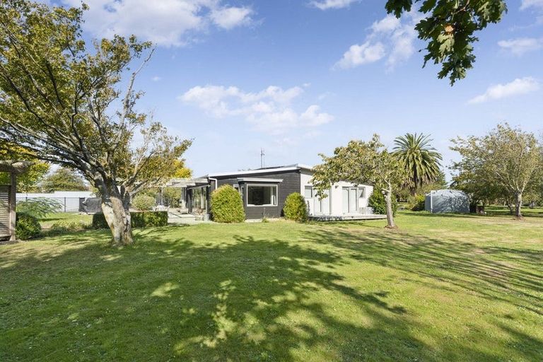 Photo of property in 1 Grey Street, Martinborough, 5711