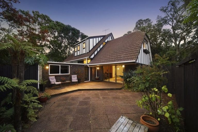 Photo of property in 1/81 Uxbridge Road, Cockle Bay, Auckland, 2014