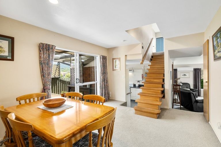 Photo of property in 102 Moana View Road, Waikawa, Picton, 7220