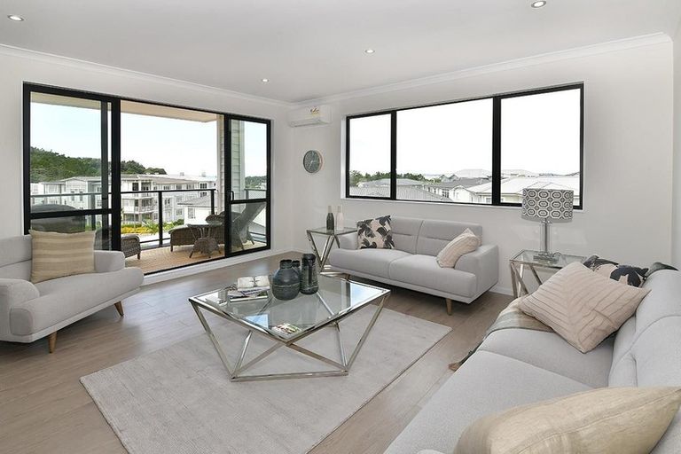 Photo of property in 61 Landmark Terrace, Orewa, 0931