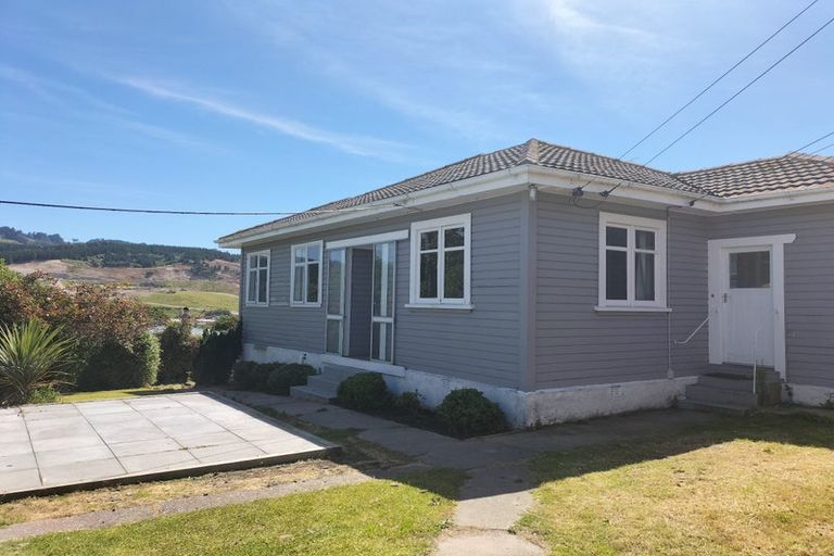 Photo of property in 6 Scotland Terrace, Green Island, Dunedin, 9018