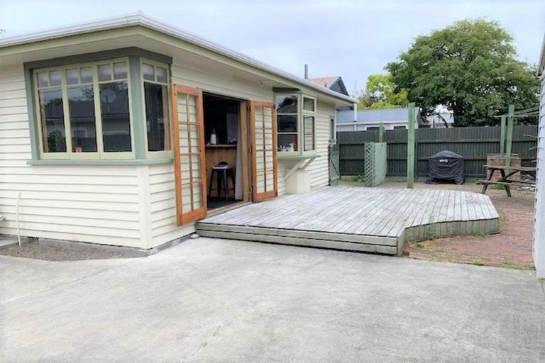 Photo of property in 33 Buccleugh Street, Phillipstown, Christchurch, 8011