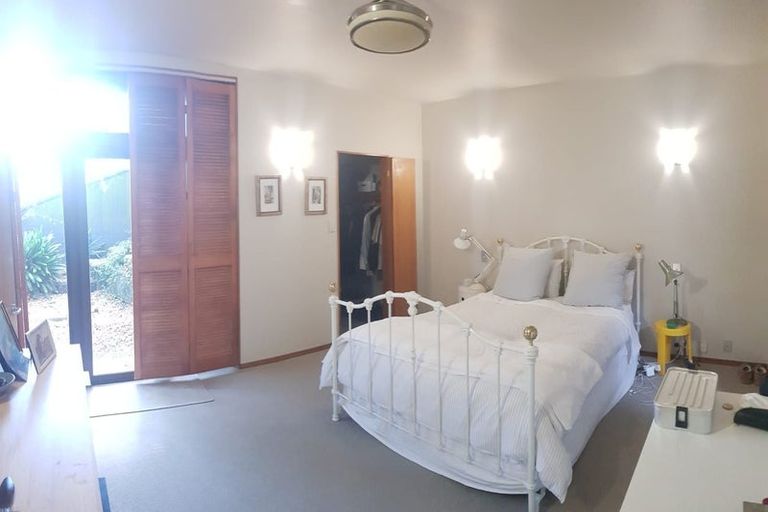 Photo of property in 2/90 Victoria Road, Devonport, Auckland, 0624