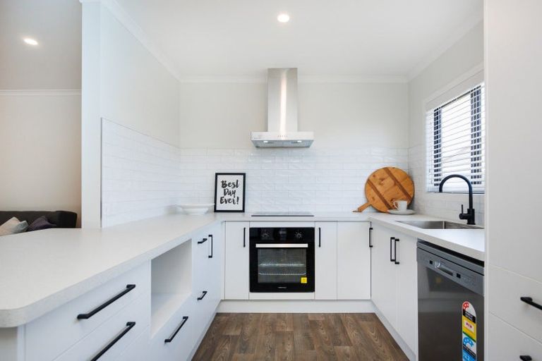 Photo of property in 10 Dahlstrom Grove, Kelvin Grove, Palmerston North, 4414