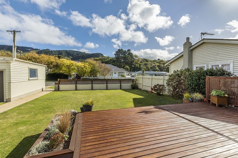 Photo of property in 78 Oxford Street, Tawa, Wellington, 5028