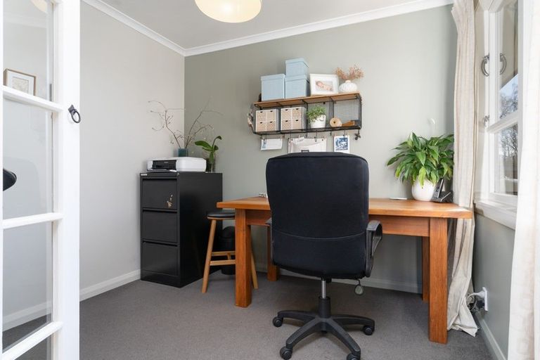 Photo of property in 22 Humphries Street, Greytown, 5712