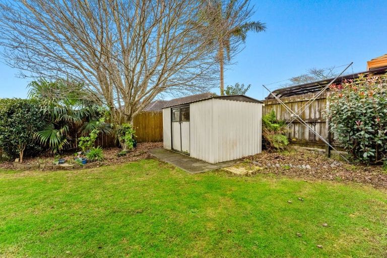 Photo of property in 6 Pono Place, Waiuku, 2123