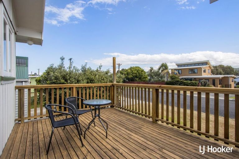 Photo of property in 49 Hillview Road, Waihi Beach, 3611