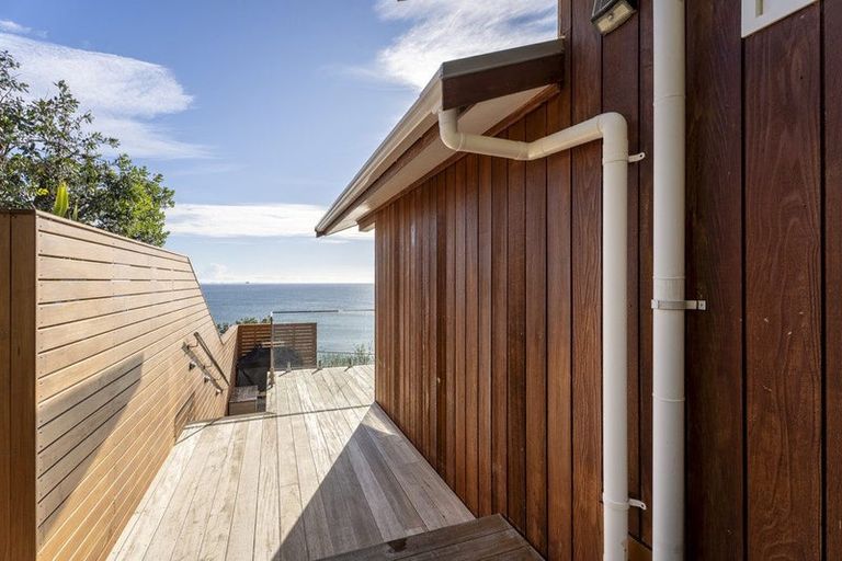 Photo of property in 61 Motuhoa Road, Tairua, 3508