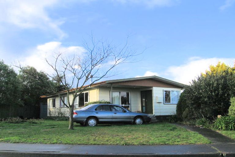 Photo of property in 4 Burton Place, Flaxmere, Hastings, 4120