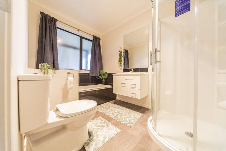 Photo of property in 67 Balrickard Way, Milson, Palmerston North, 4414