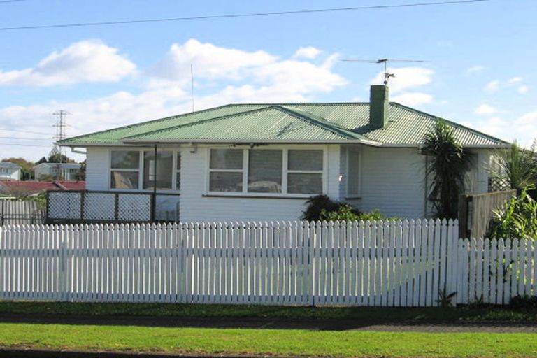 Photo of property in 5 O'connor Street, Otara, Auckland, 2023