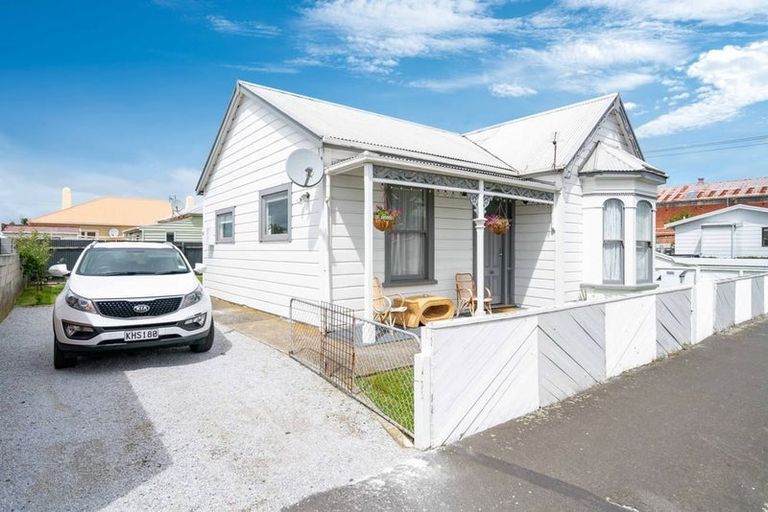 Photo of property in 41 Bathgate Street, South Dunedin, Dunedin, 9012