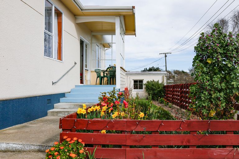 Photo of property in 69 Greta Street, South Hill, Oamaru, 9400
