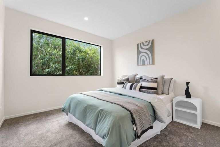 Photo of property in 78a Seaview Road, Glenfield, Auckland, 0629