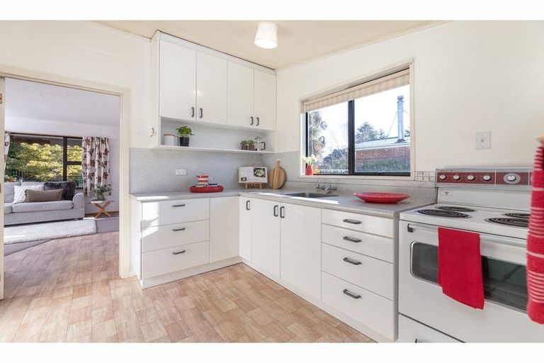 Photo of property in 8 Thomas Street, Kirwee, Darfield, 7571