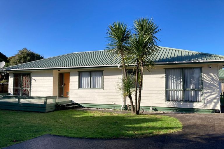 Photo of property in 27a Manuroa Road, Takanini, 2112