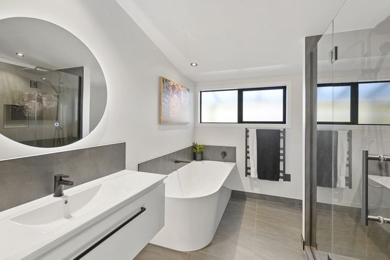 Photo of property in 31 Tensing Place, Sockburn, Christchurch, 8042