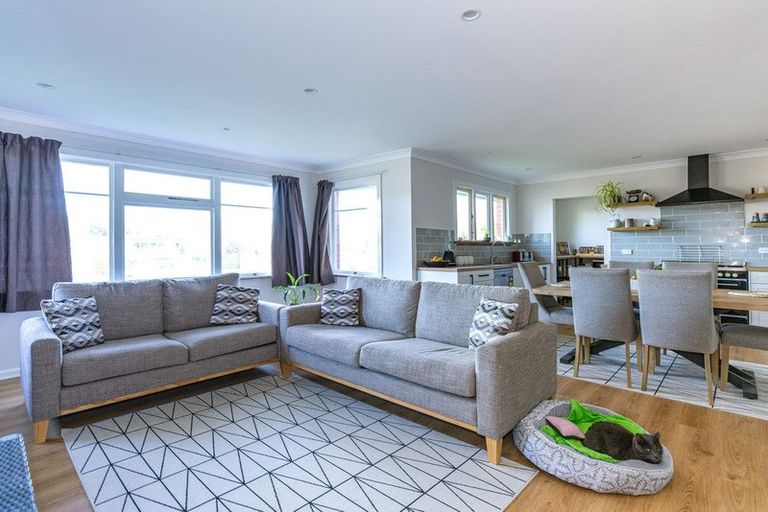 Photo of property in 1 Campbell Street, Geraldine, 7930