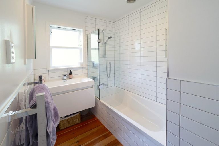 Photo of property in 25 Spencer Street, Crofton Downs, Wellington, 6035