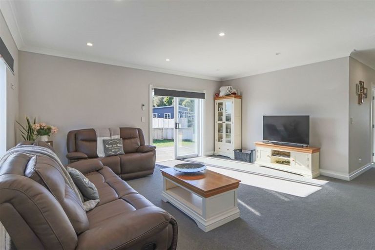 Photo of property in 5 Manatu Lane, Inglewood, 4330