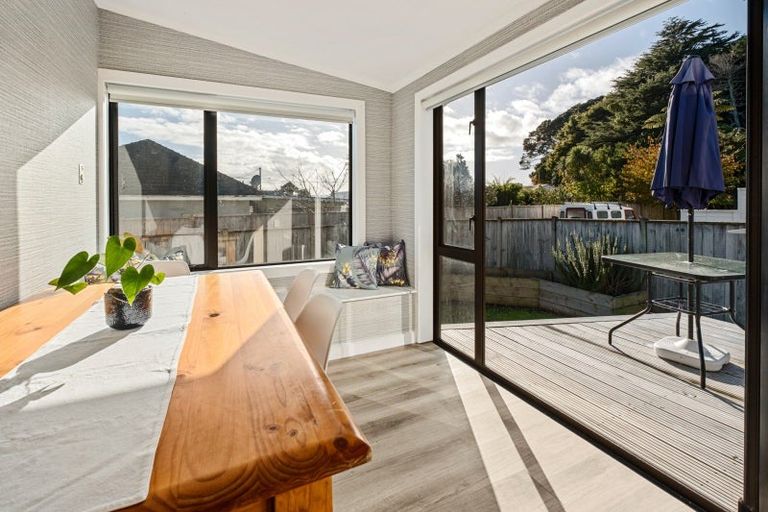 Photo of property in 3 Tupoki Street, Glen Avon, New Plymouth, 4312