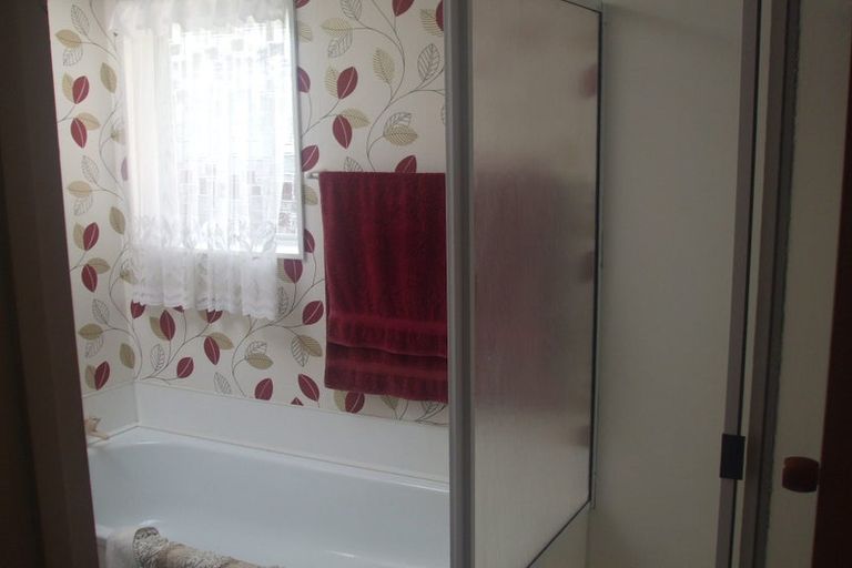 Photo of property in 30b Belvedere Avenue, Waikanae, 5036