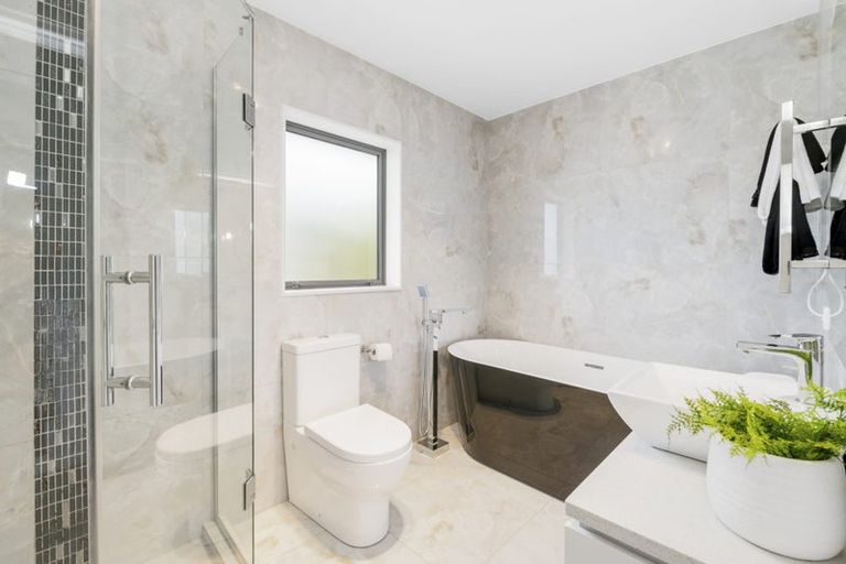 Photo of property in 35 Remuremu Street, Long Bay, Auckland, 0630