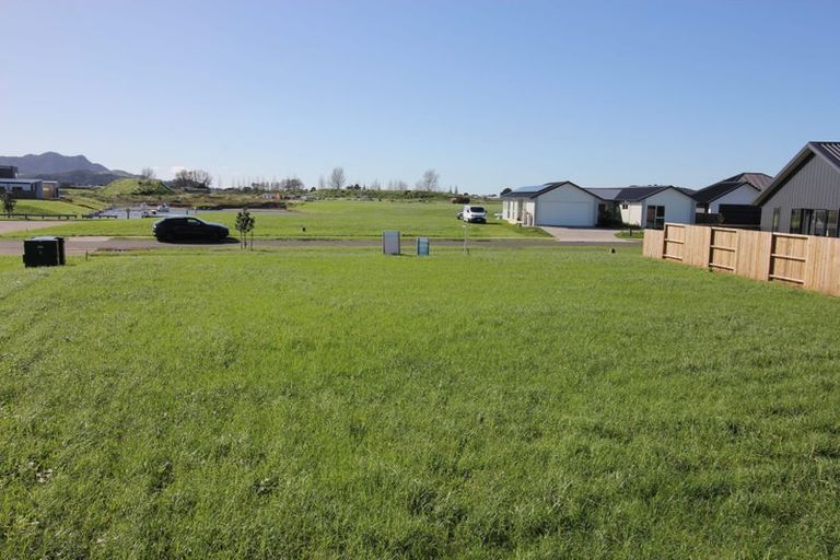 Photo of property in 19 Ngaroma Crescent, Whitianga, 3510