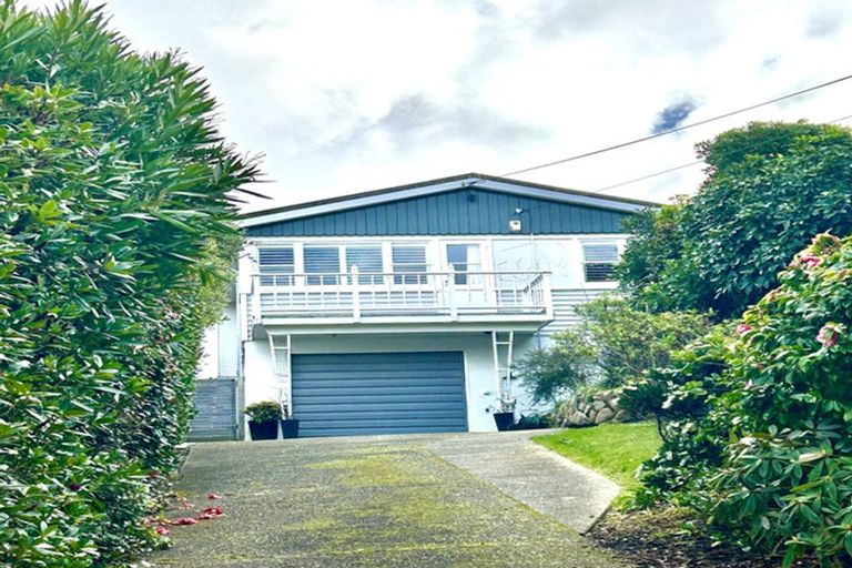 Photo of property in 29 Seatoun Heights Road, Miramar, Wellington, 6022