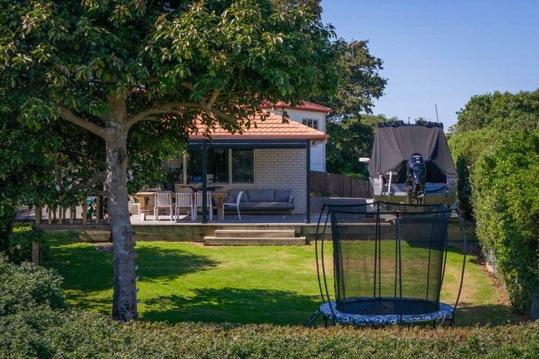 Photo of property in 97 Koutunui Road, Athenree, Katikati, 3177