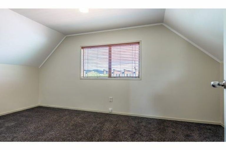 Photo of property in 3/54 Swanson Road, Henderson, Auckland, 0610