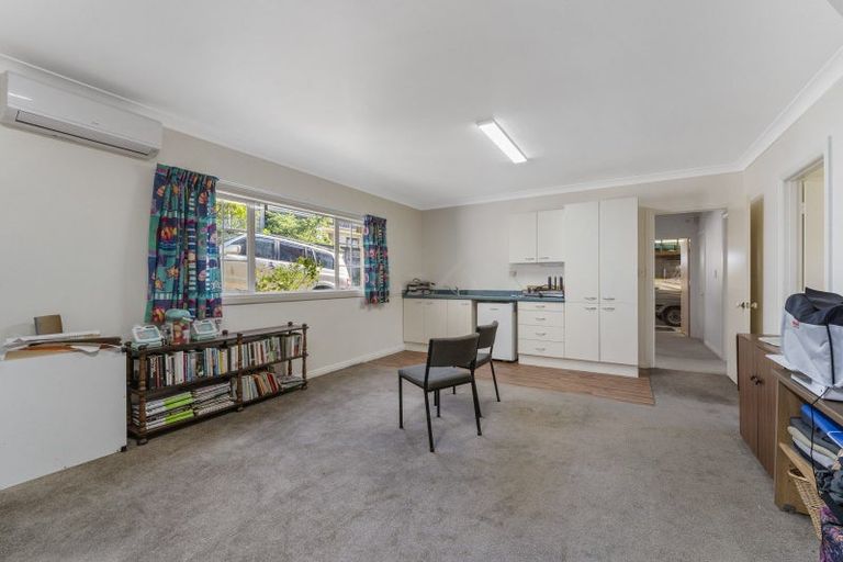 Photo of property in 72 Toi Street, Otaki Beach, Otaki, 5512