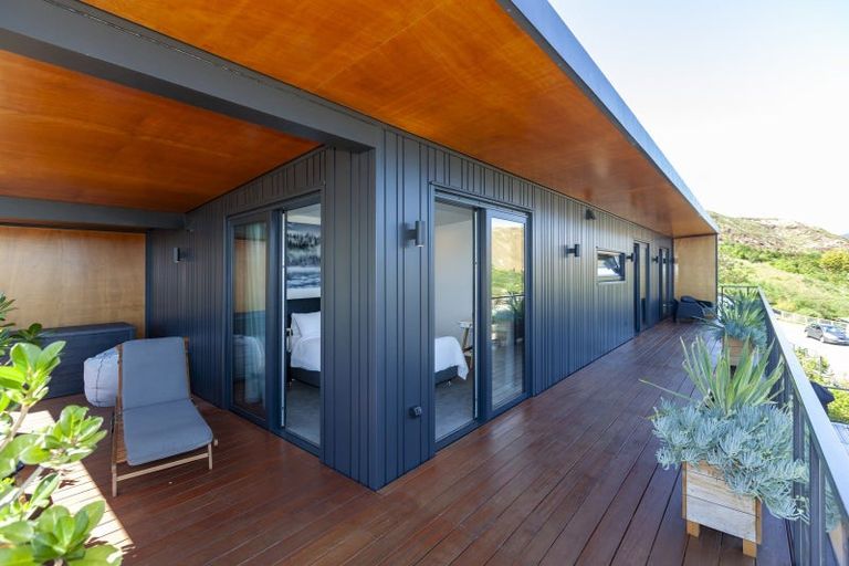 Photo of property in 101 Kakariki Grove, Waikanae, 5036